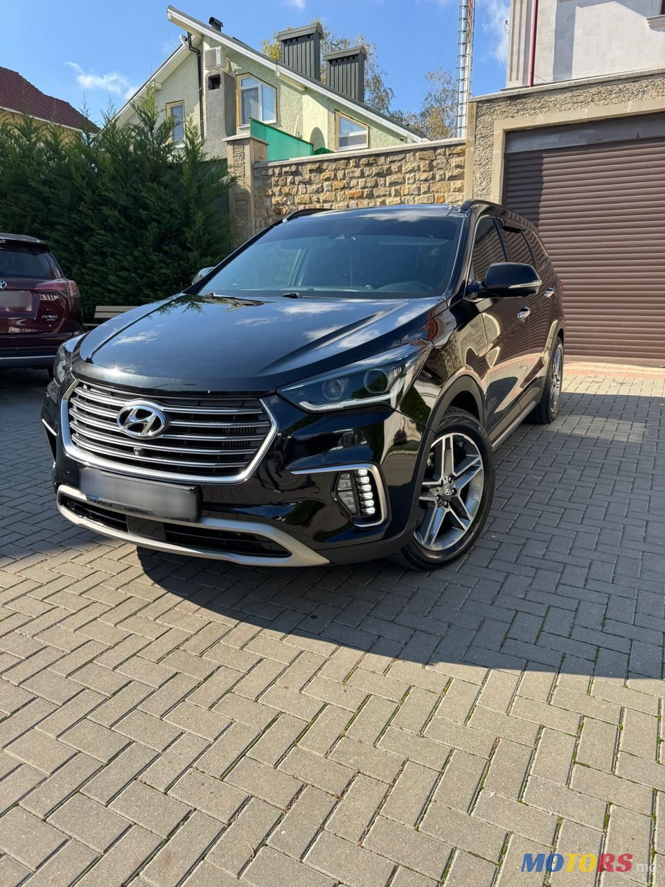 2018' Hyundai Santa Fe photo #1