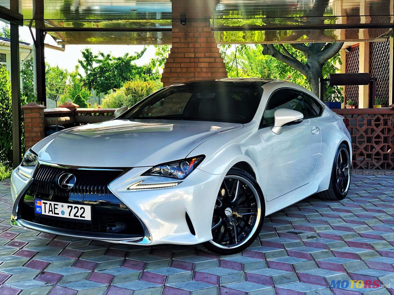 2016' Lexus Is Series photo #1