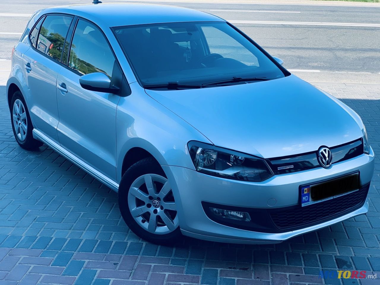 2012' Volkswagen Polo photo #1