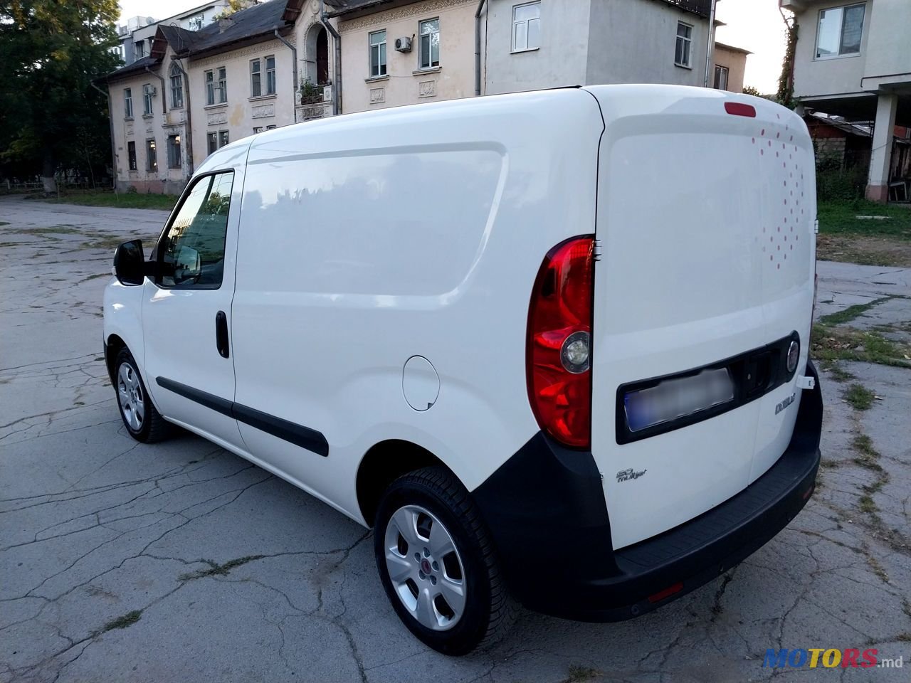 2013' Fiat Doblo photo #3