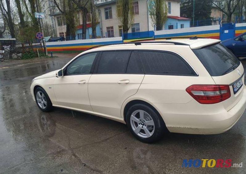 2011' Mercedes-Benz E photo #1