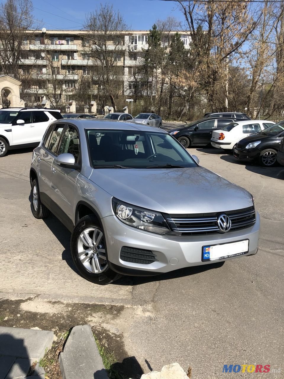 2012' Volkswagen Tiguan photo #1