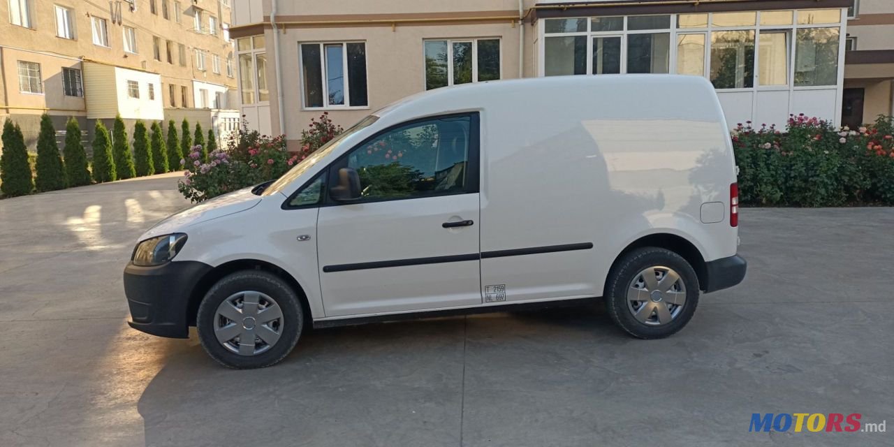 2013' Volkswagen Caddy photo #3