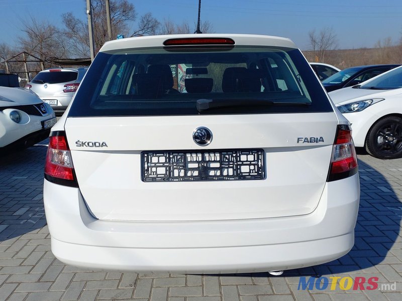 2015' Skoda Fabia photo #4