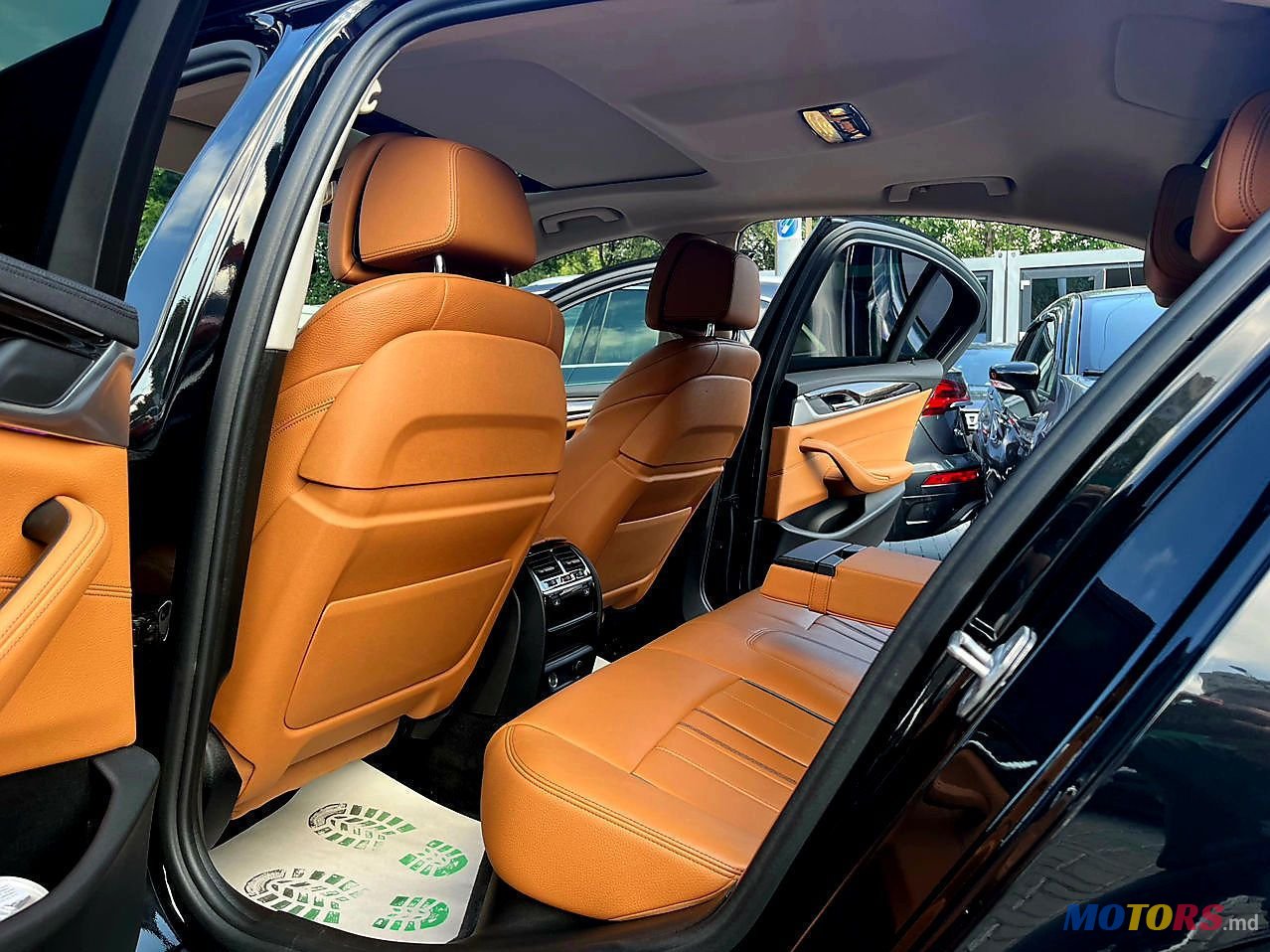 2017' BMW 5 Series photo #5