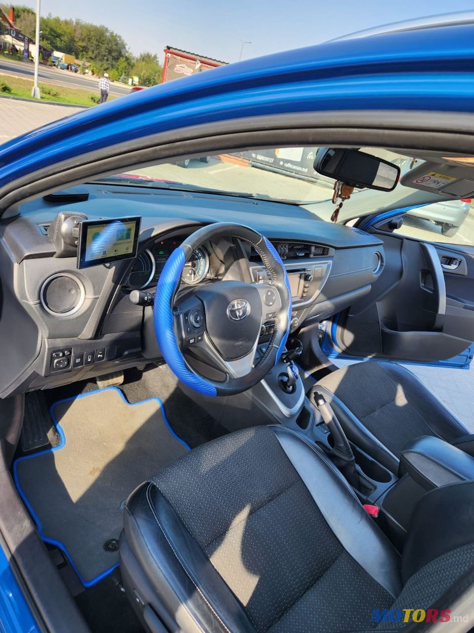 2014' Toyota Auris photo #6