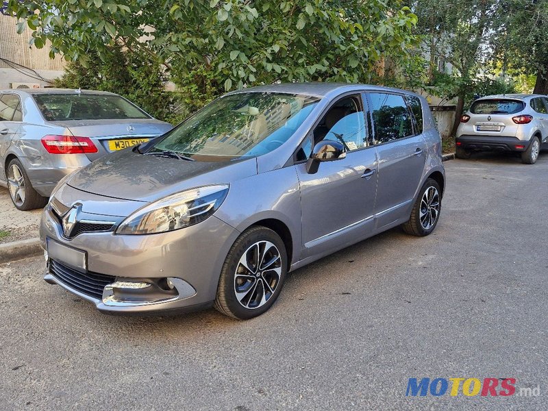 2015' Renault Scenic photo #3