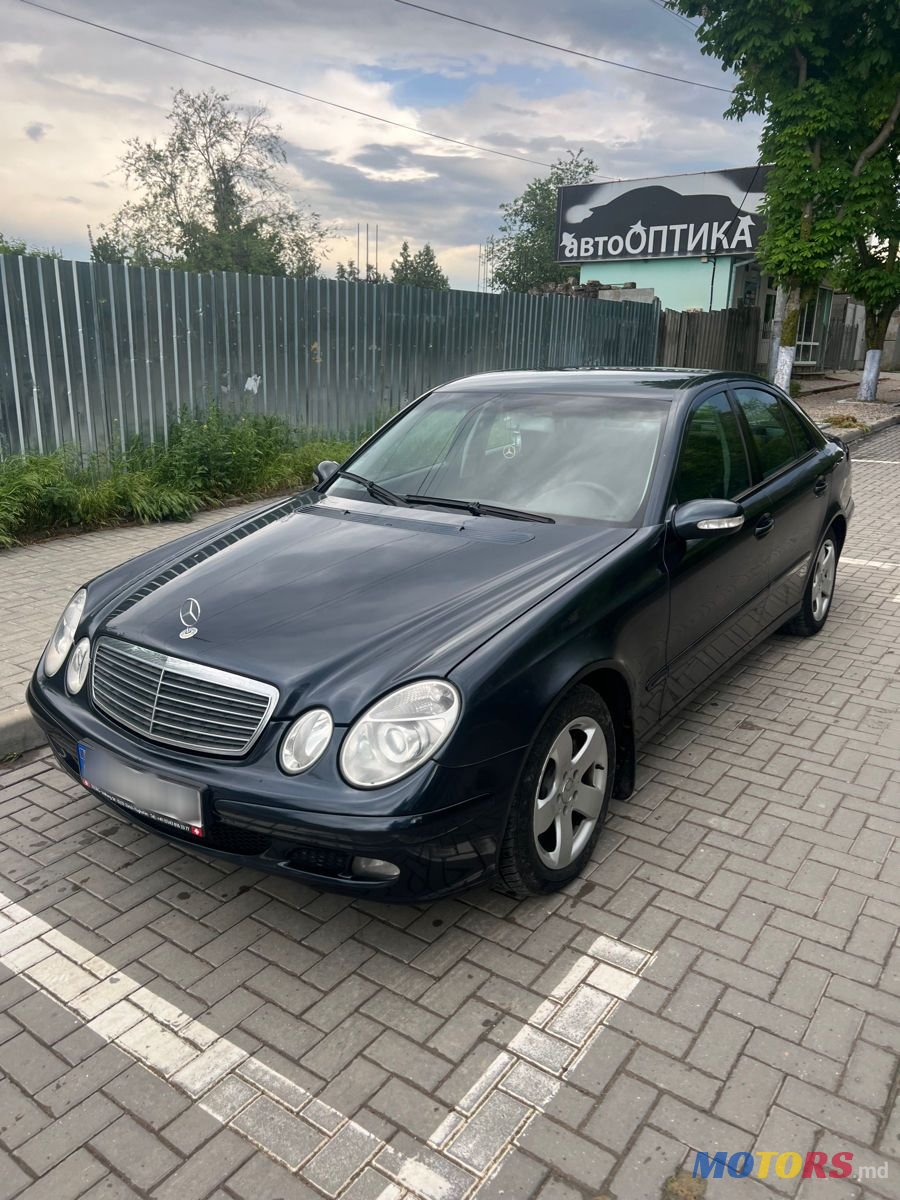 2004' Mercedes-Benz E Класс photo #1