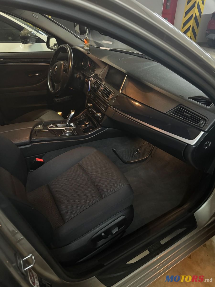 2016' BMW 5 Series photo #3
