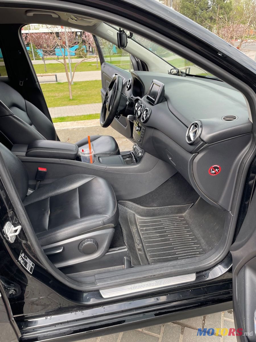 2014' Mercedes-Benz B-Class photo #6