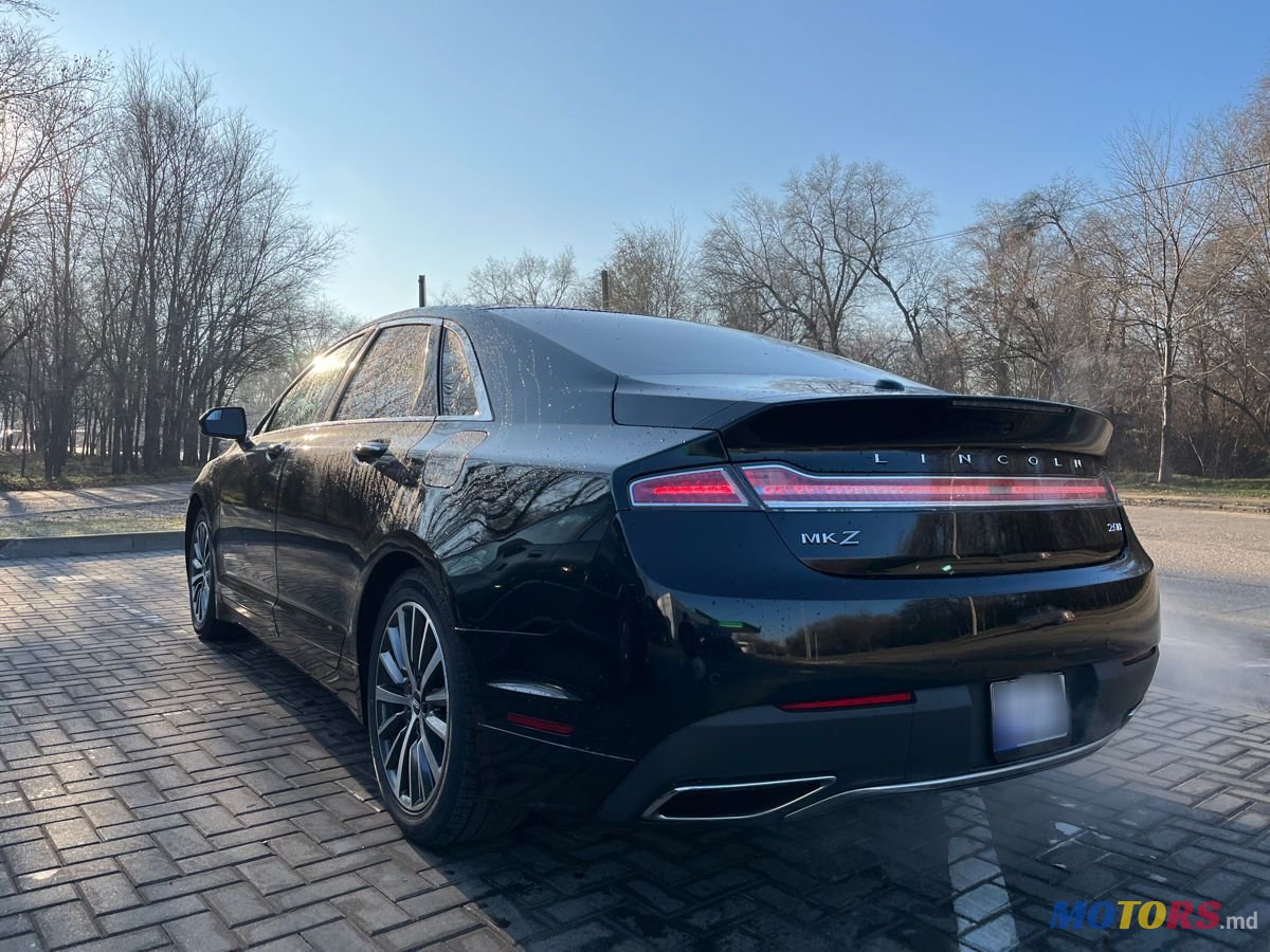 2017' Lincoln MKZ photo #2