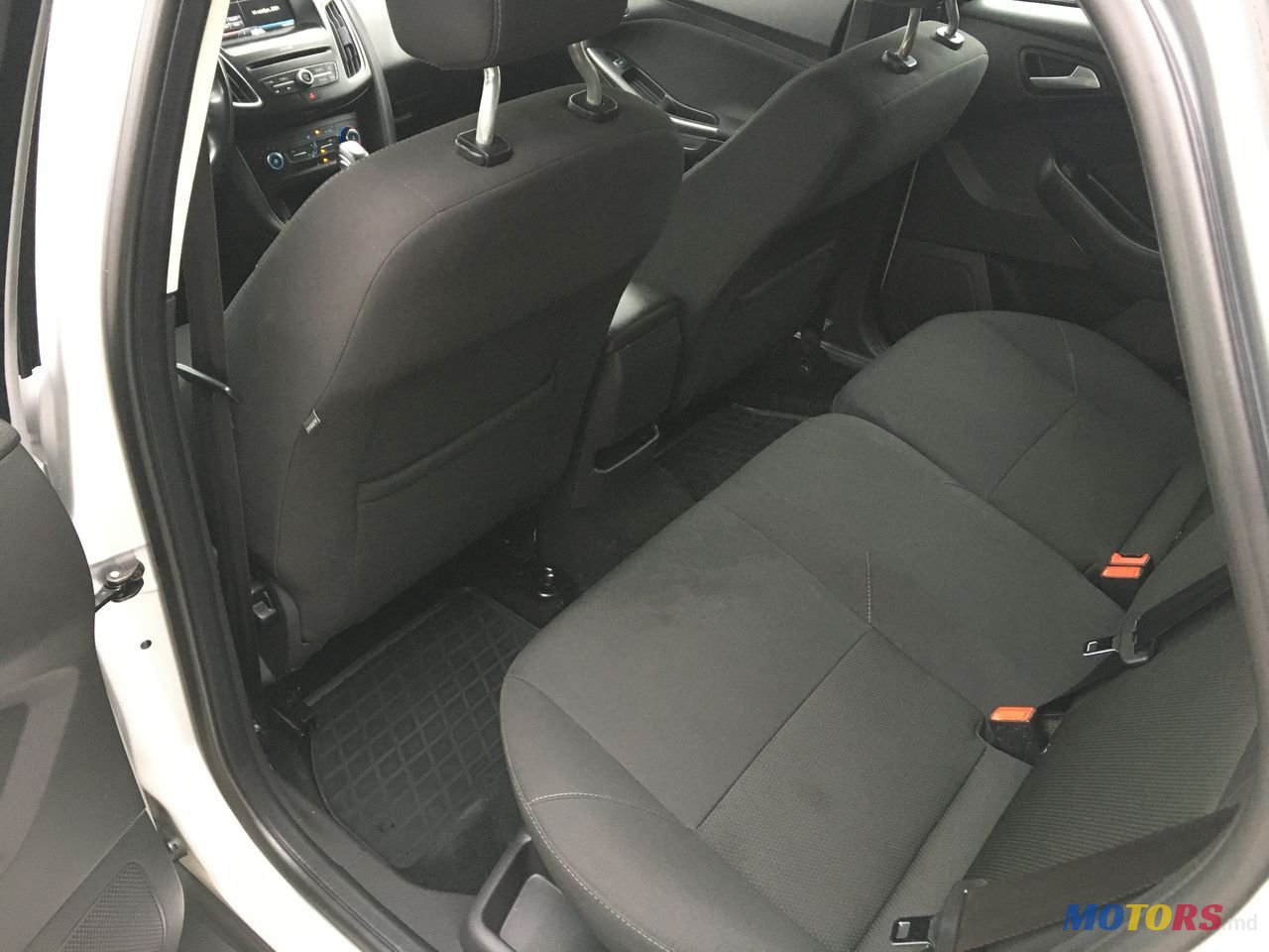 2016' Ford Focus photo #3