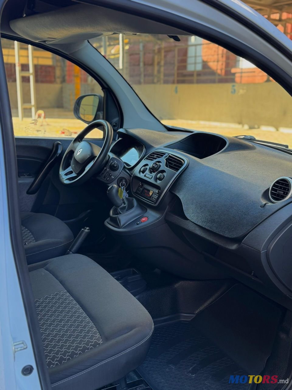 2014' Renault Kangoo photo #6