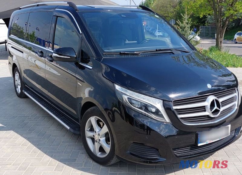 2016' Mercedes-Benz V-Class photo #5