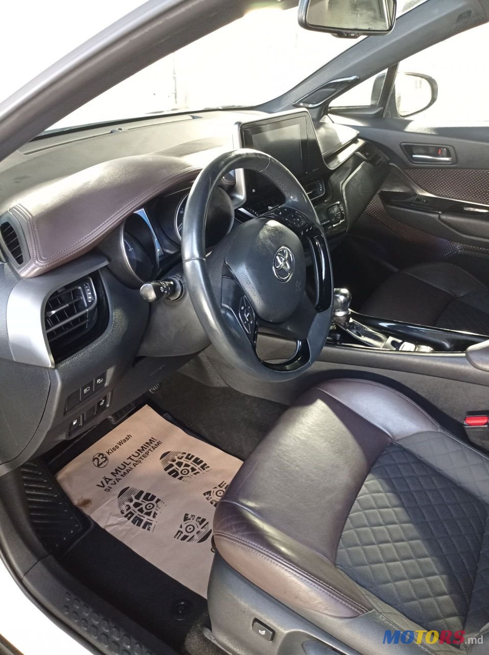 2018' Toyota C-HR photo #3