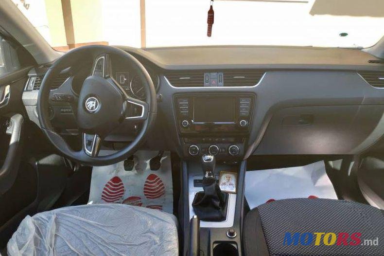 2016' Skoda Octavia photo #2