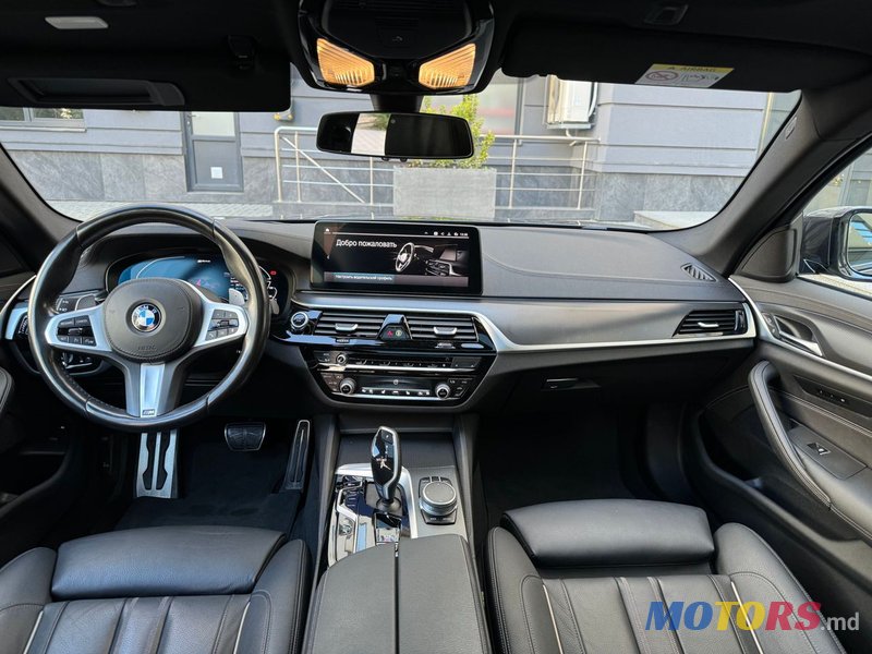 2020' BMW 5 Series photo #5