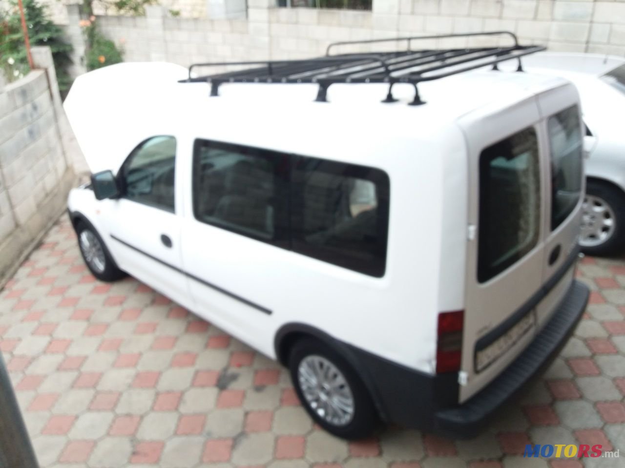 2005' Opel Combo photo #1