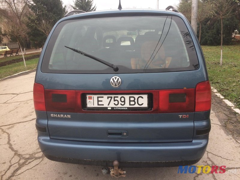 2001' Volkswagen Sharan photo #4