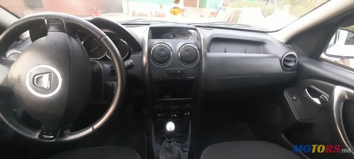 2014' Dacia Duster photo #6