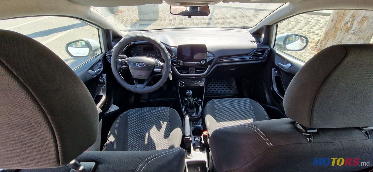 2017' Ford Fiesta photo #4