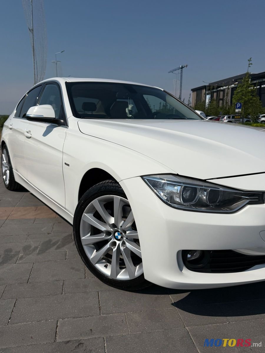 2012' BMW 3 Series photo #1