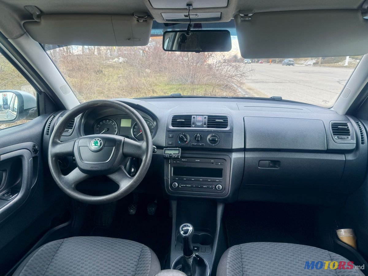 2012' Skoda Fabia photo #6