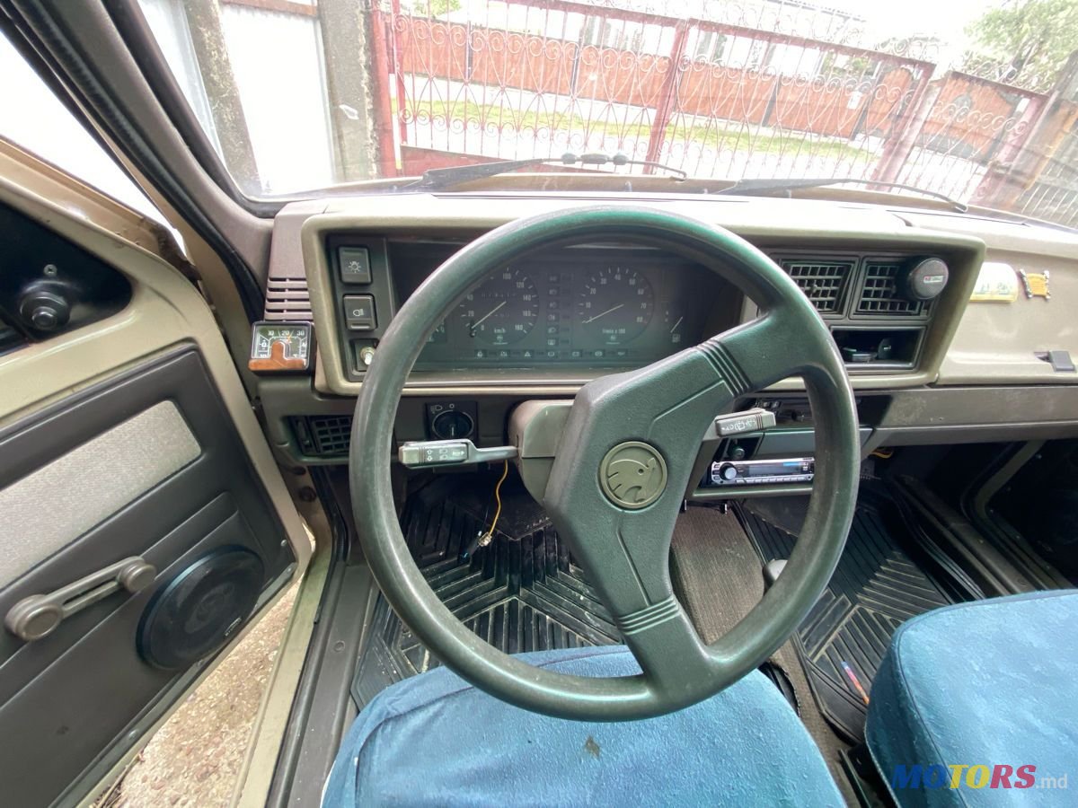 1989' Skoda Favorit photo #2