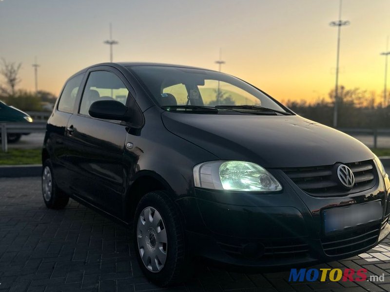 2007' Volkswagen Fox photo #3