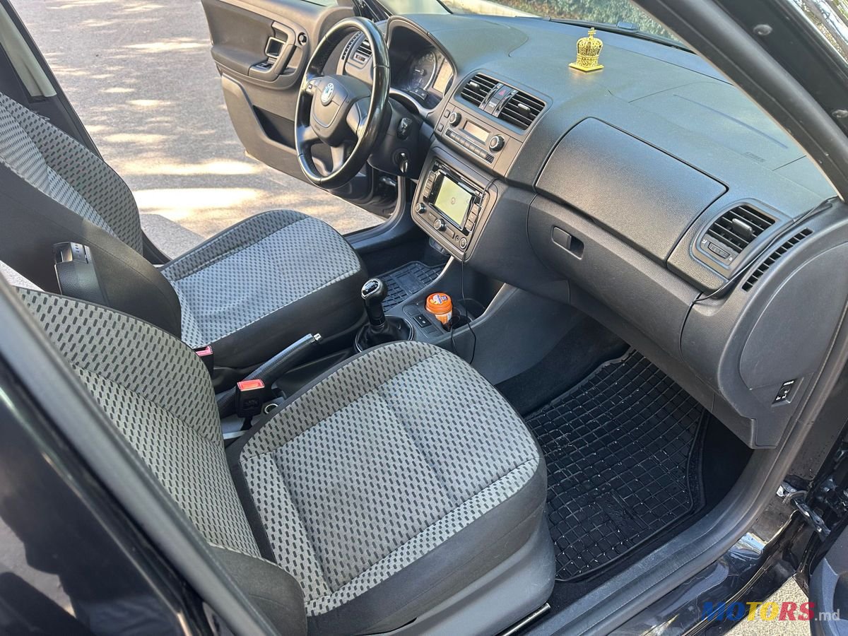 2013' Skoda Fabia photo #6