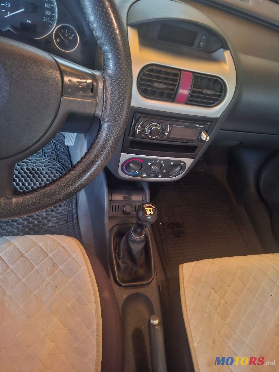 2005' Opel Corsa photo #5