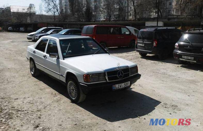 1984' Mercedes-Benz 190 photo #1