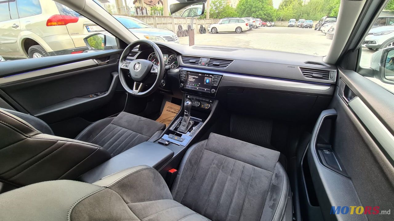2016' Skoda Superb photo #6