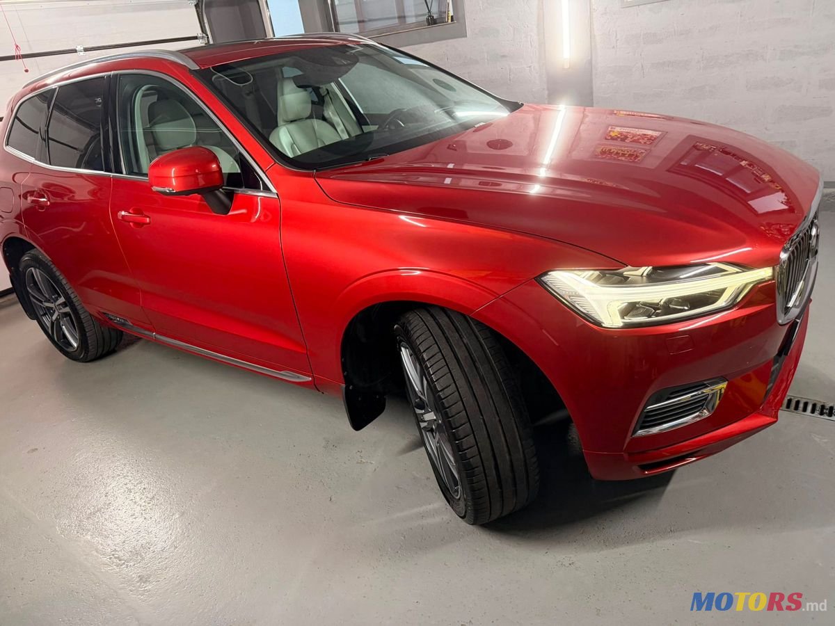 2020' Volvo XC60 photo #2