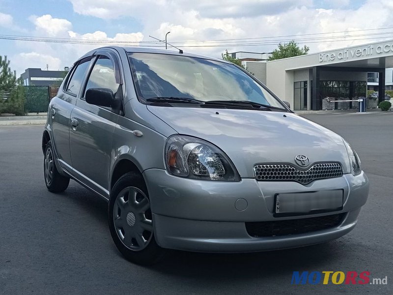 2000' Toyota Yaris photo #5