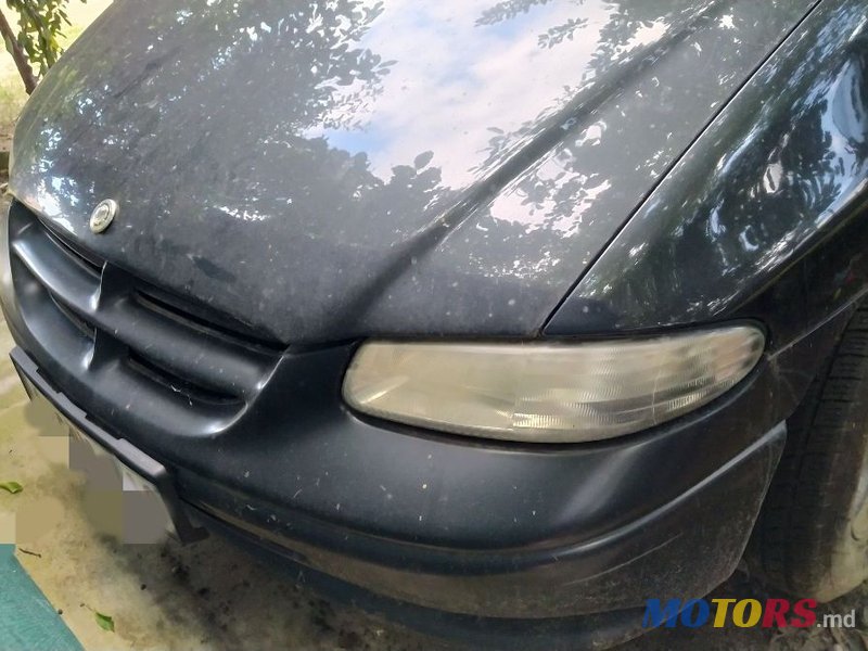 1999' Chrysler Voyager photo #1