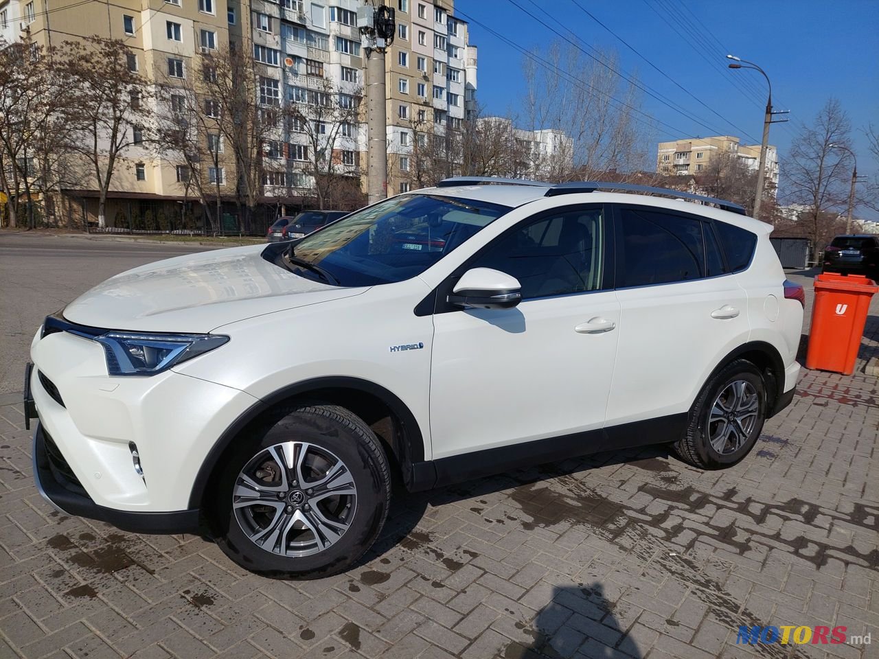 2016' Toyota RAV4 photo #1