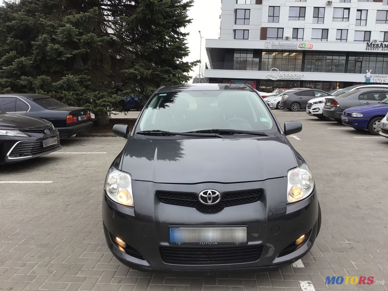 2007' Toyota Auris photo #2