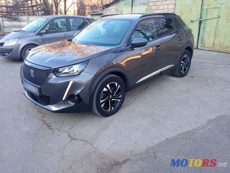 2021' Peugeot 2008 photo #3