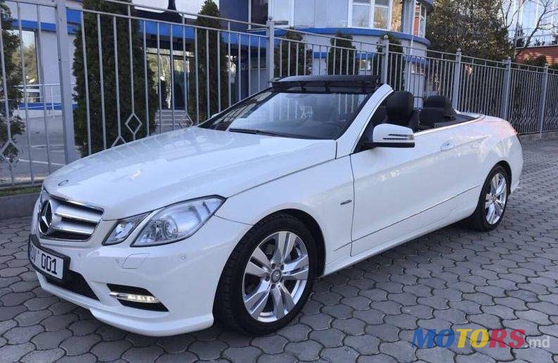 2011' Mercedes-Benz E photo #1