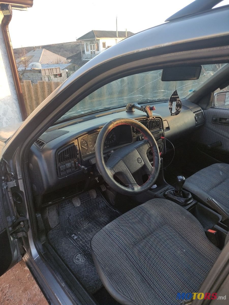 1993' Volkswagen Passat photo #3