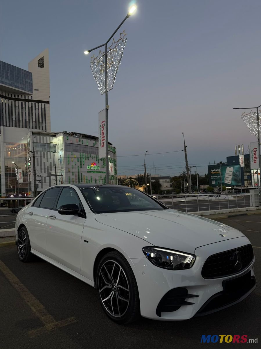 2022' Mercedes-Benz E-Class photo #1