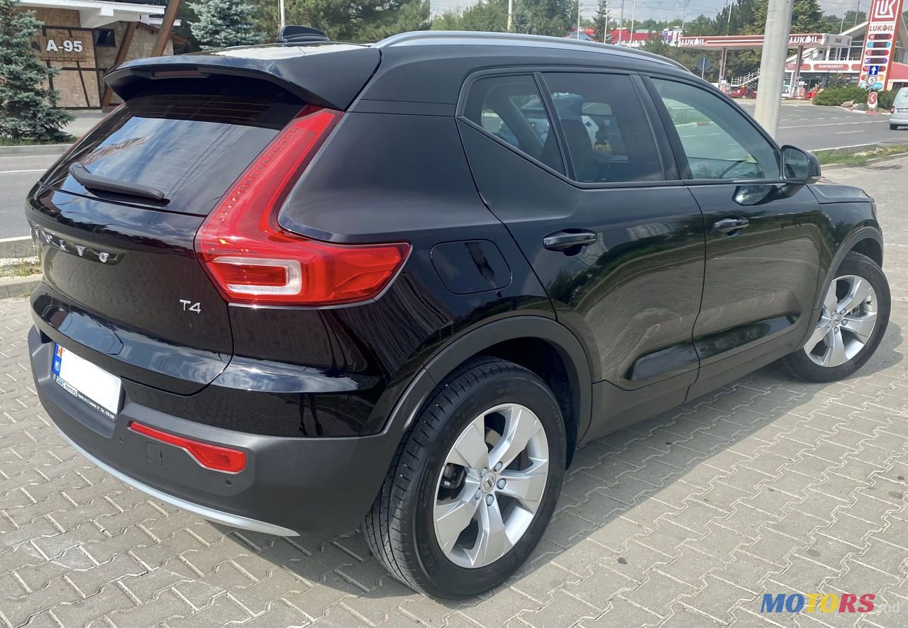 2018' Volvo Xc40 photo #5