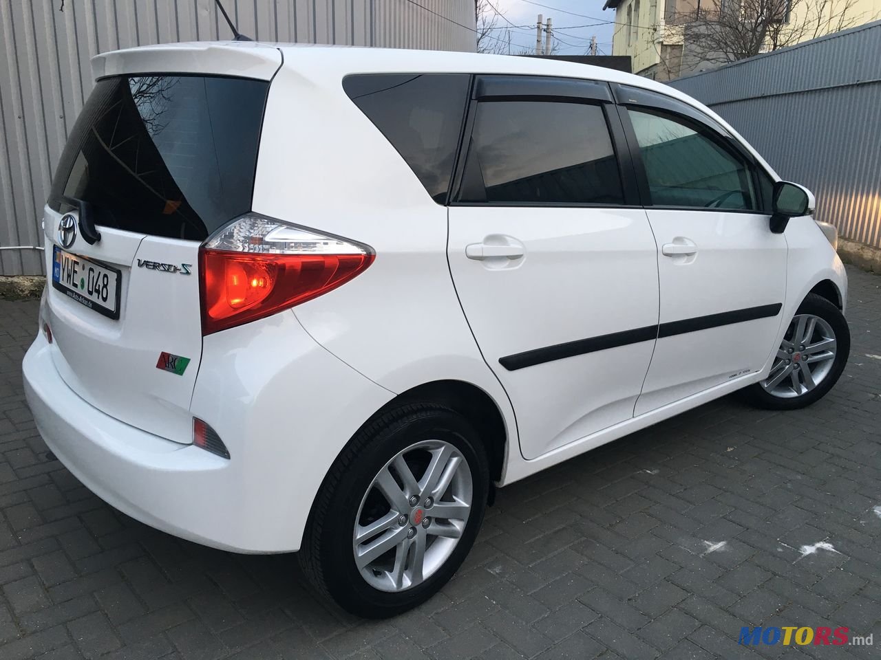 2012' Toyota Verso S photo #3