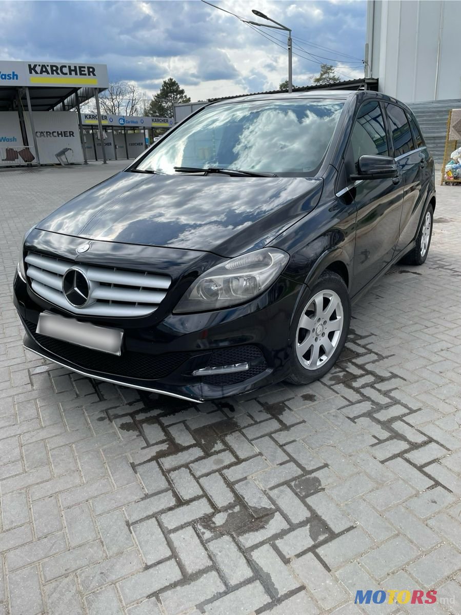 2014' Mercedes-Benz B-Class photo #2