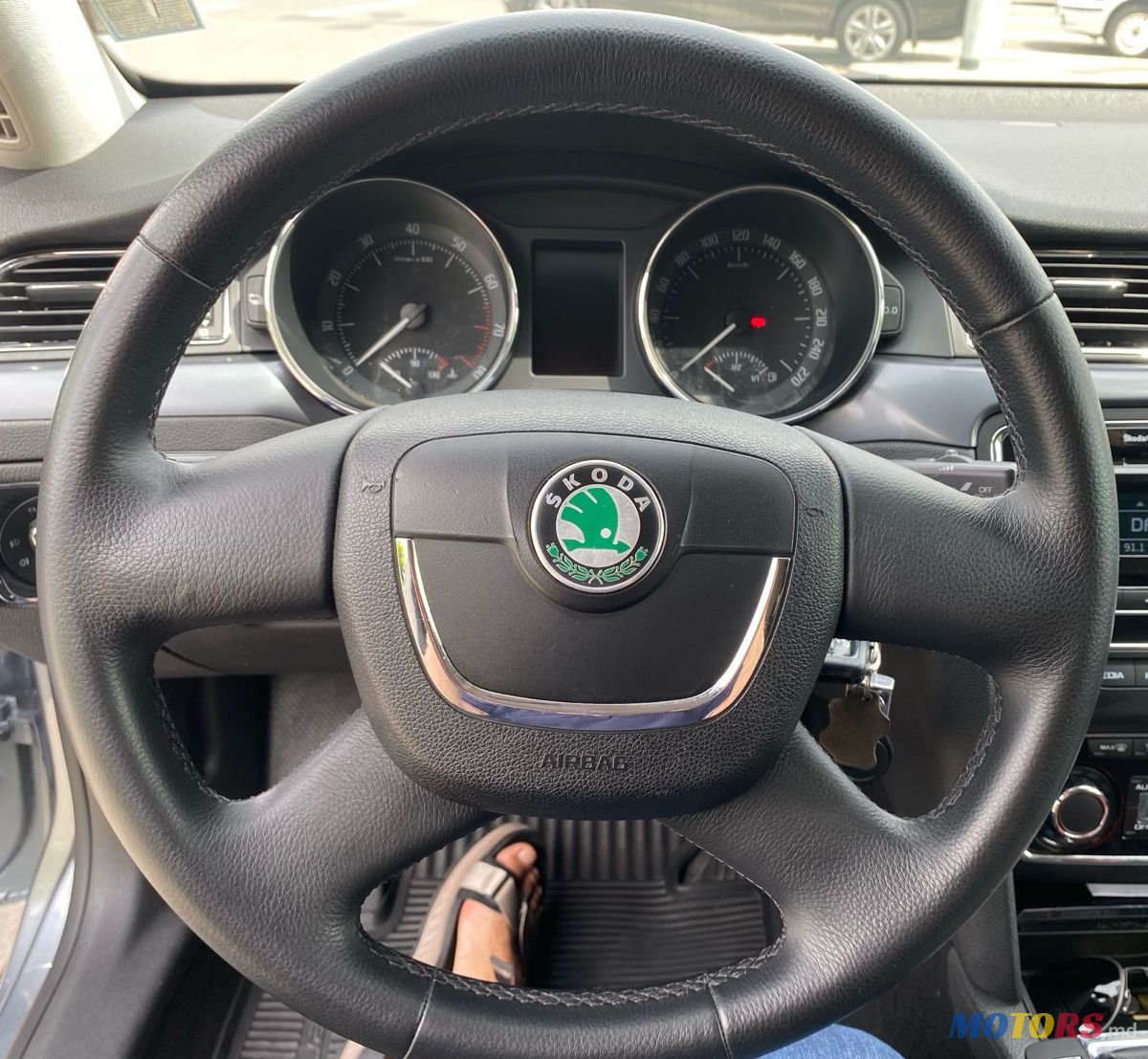 2012' Skoda Superb photo #5