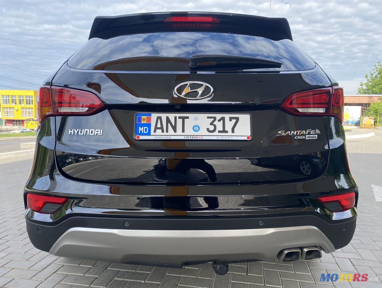 2017' Hyundai Santa Fe photo #3