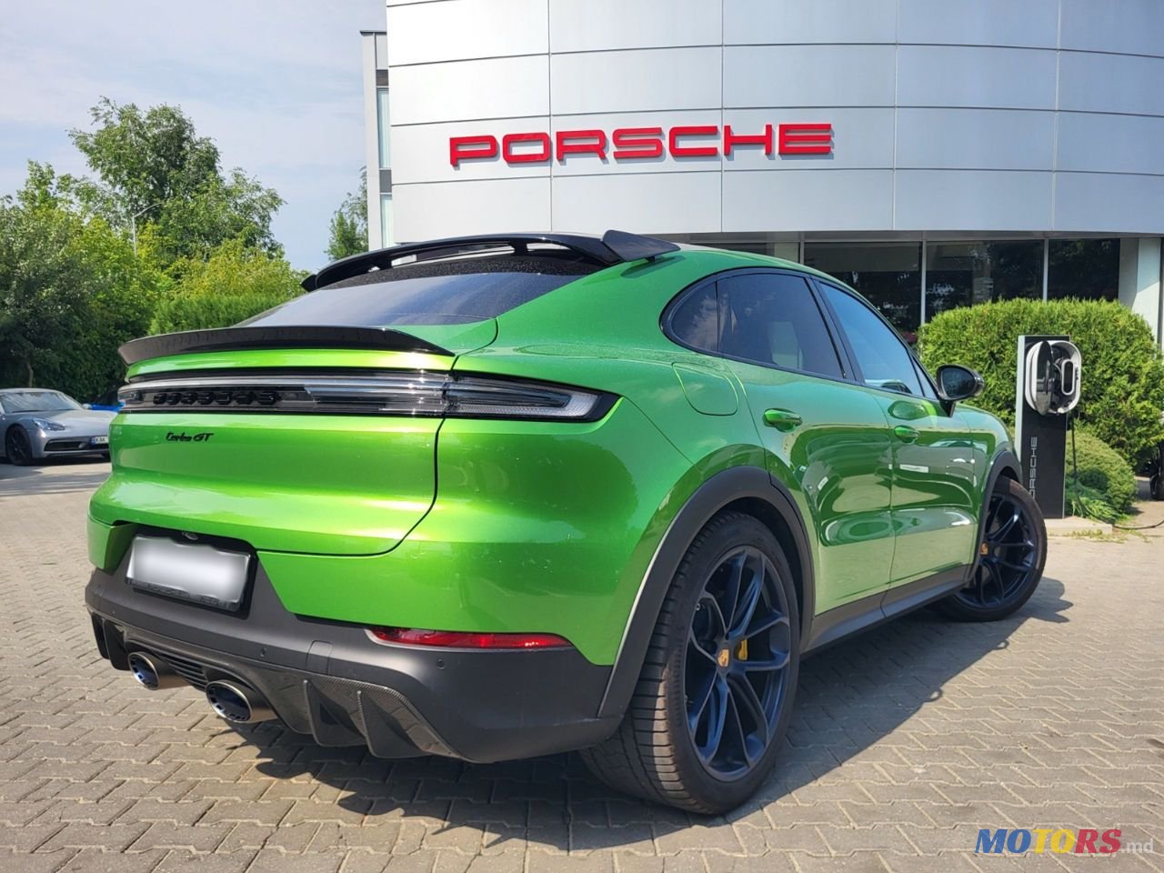 2024' Porsche Cayenne photo #5