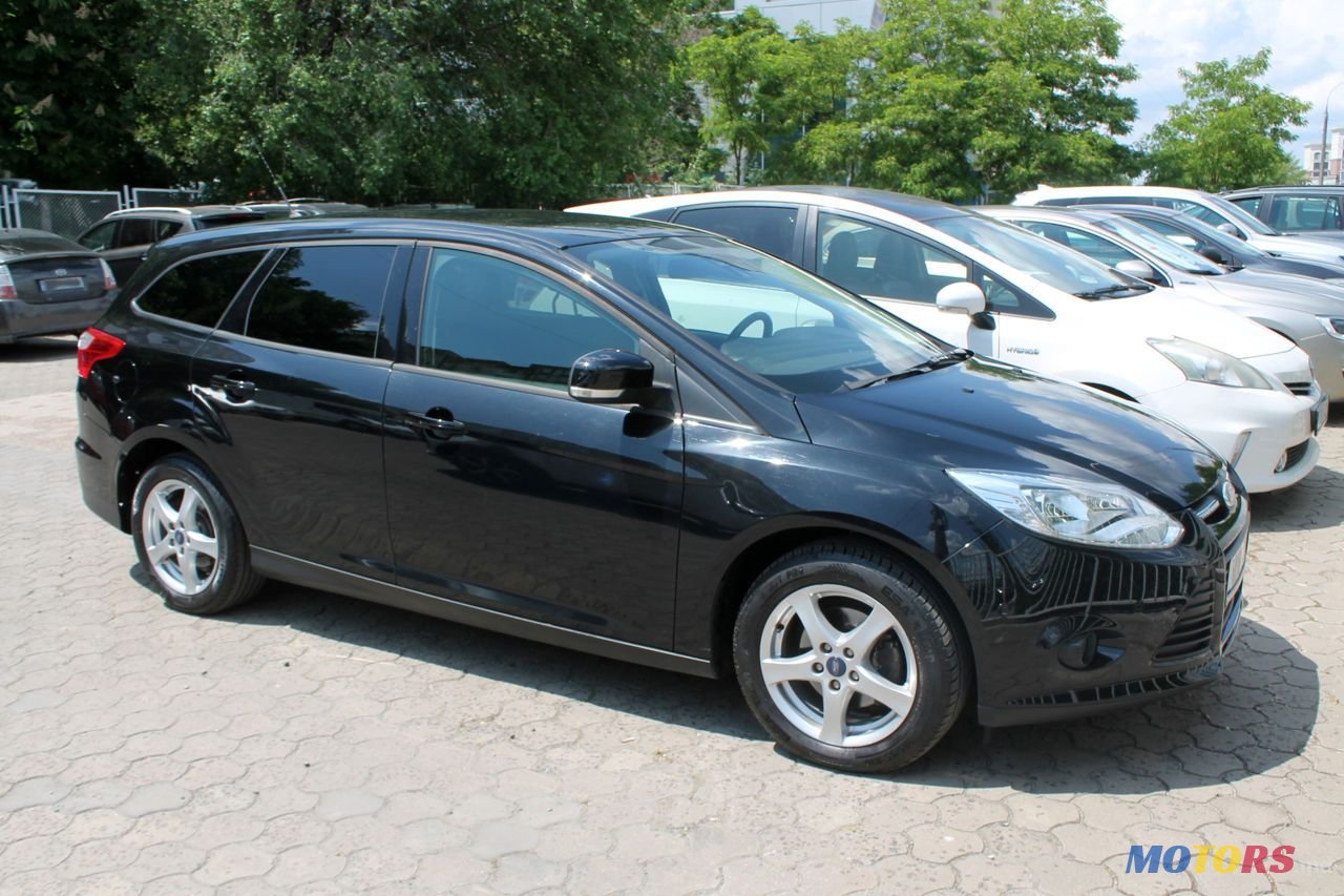 2013' Ford Focus photo #3