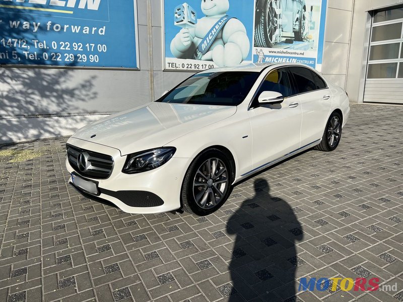 2016' Mercedes-Benz E Класс photo #2